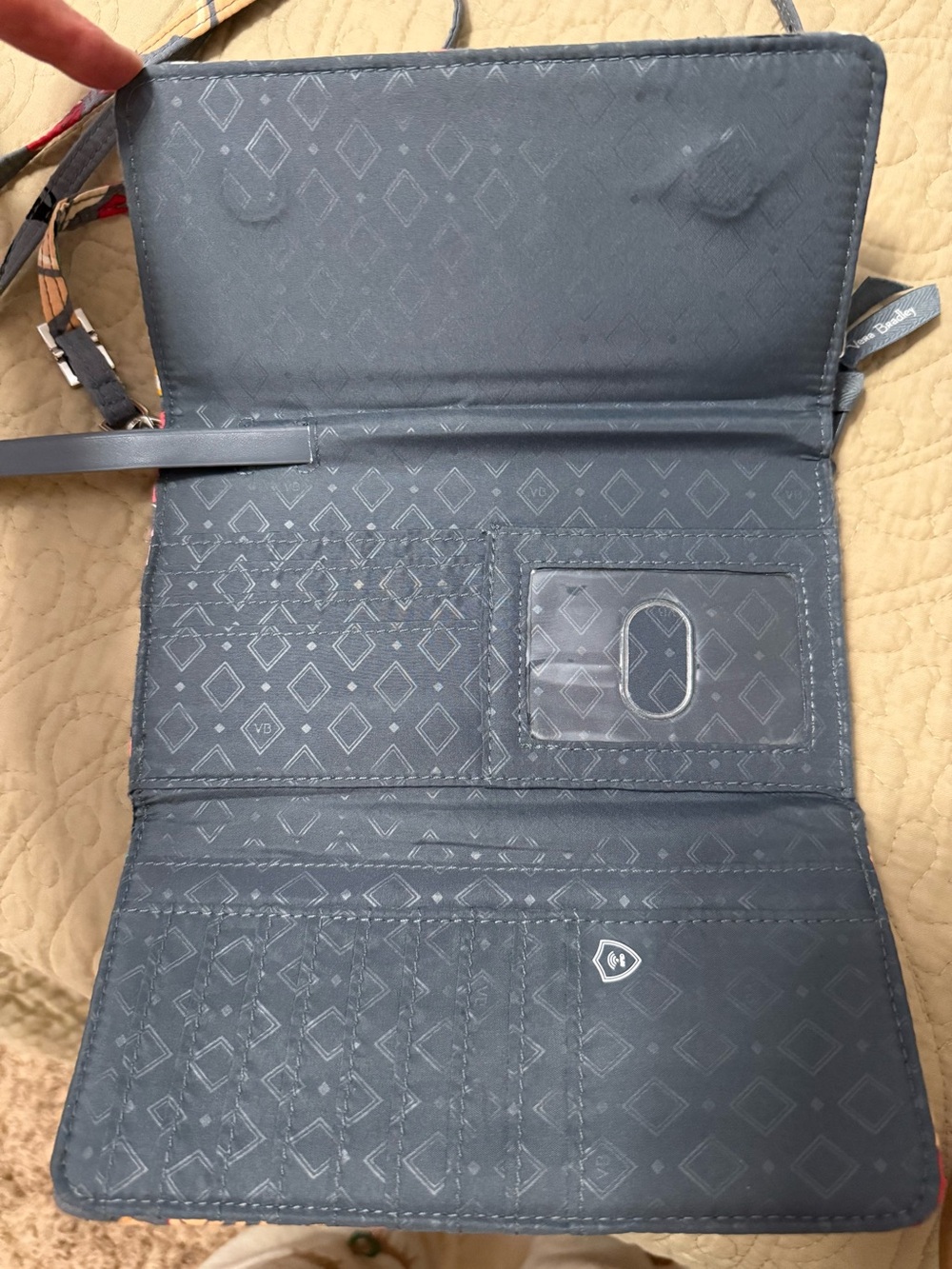 Vera Bradley wallet purse new - Picture 3 of 3